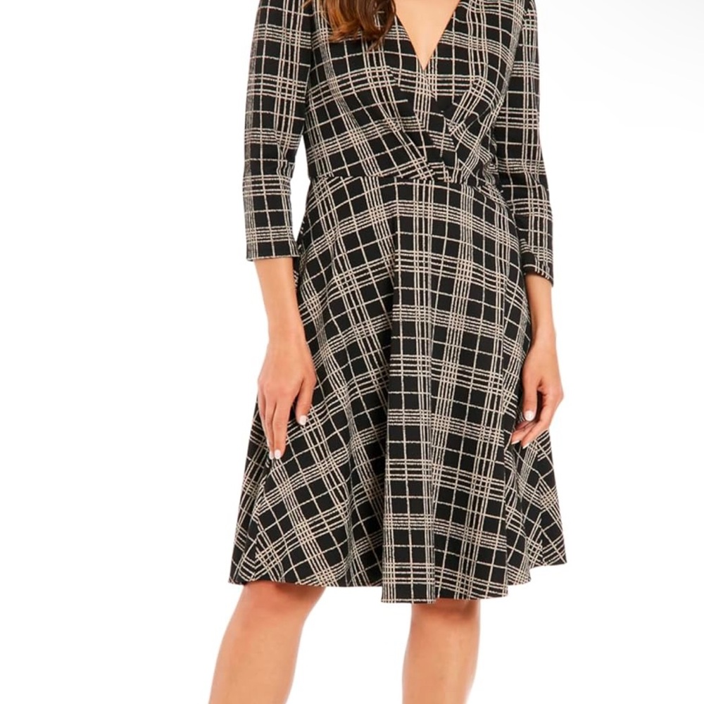 Maggy London - size 14 - Plaid